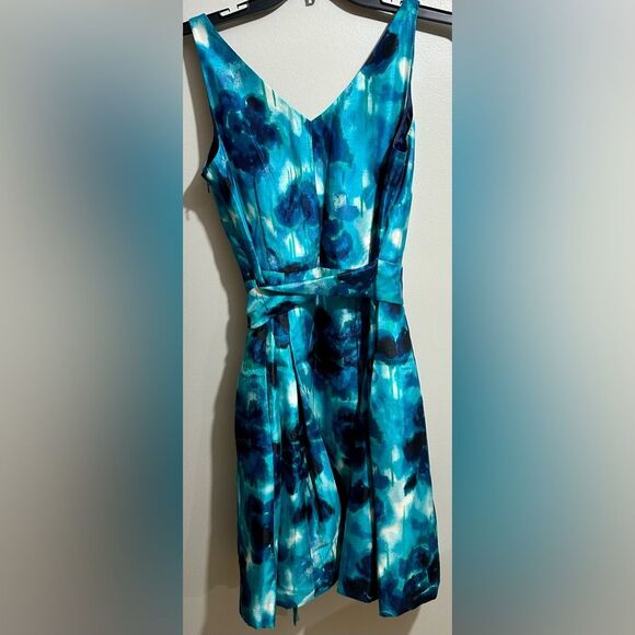 Evan Picone Blue and Black Floral Midi Dress (1022) - Picture 4 of 4